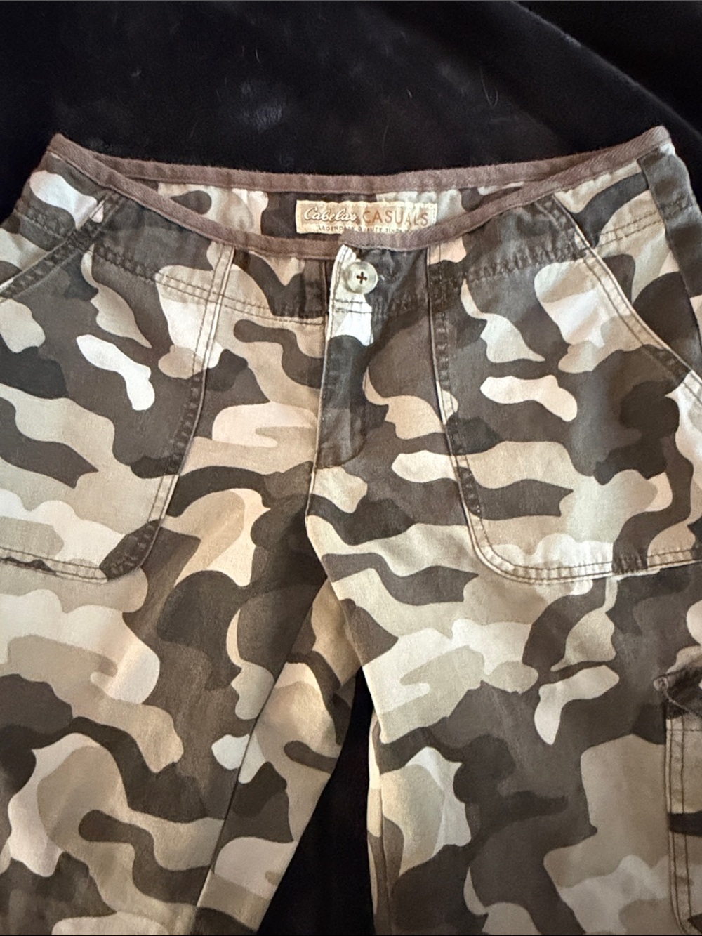 Cabela's women’s Camouflage Cargo Pants - Olive & Tan Camo